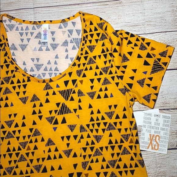 NWT Lularoe XS Classic T Bundle - Picture 4 of 4